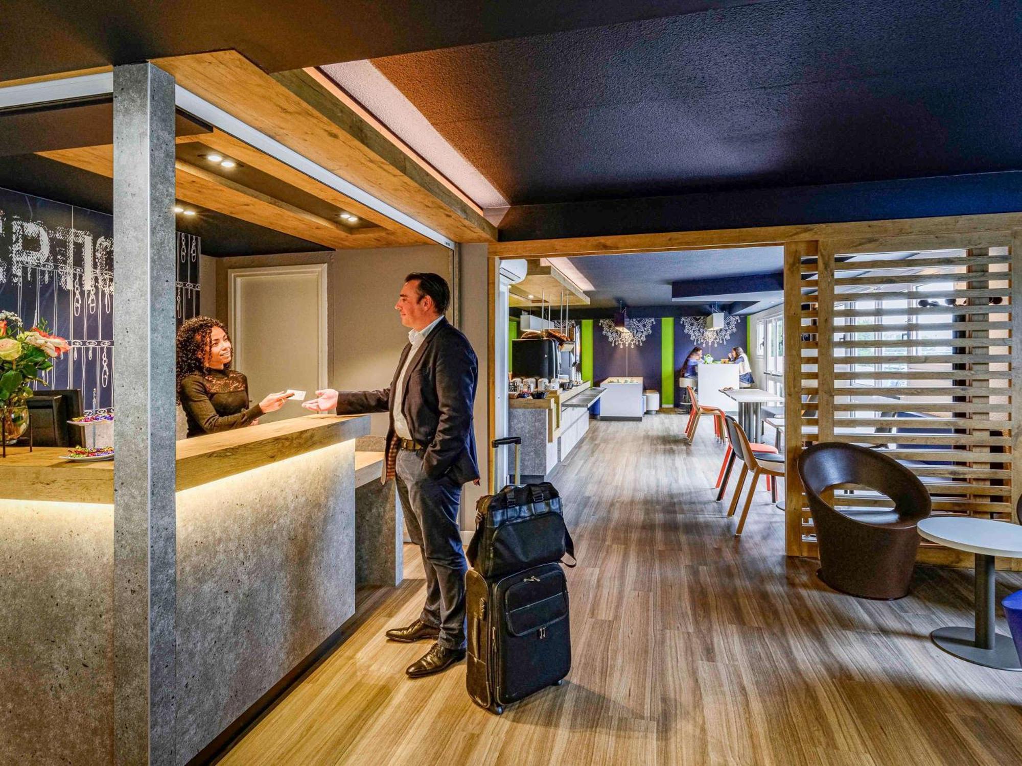 Ibis Budget Saint-Etienne Stade Exteriör bild